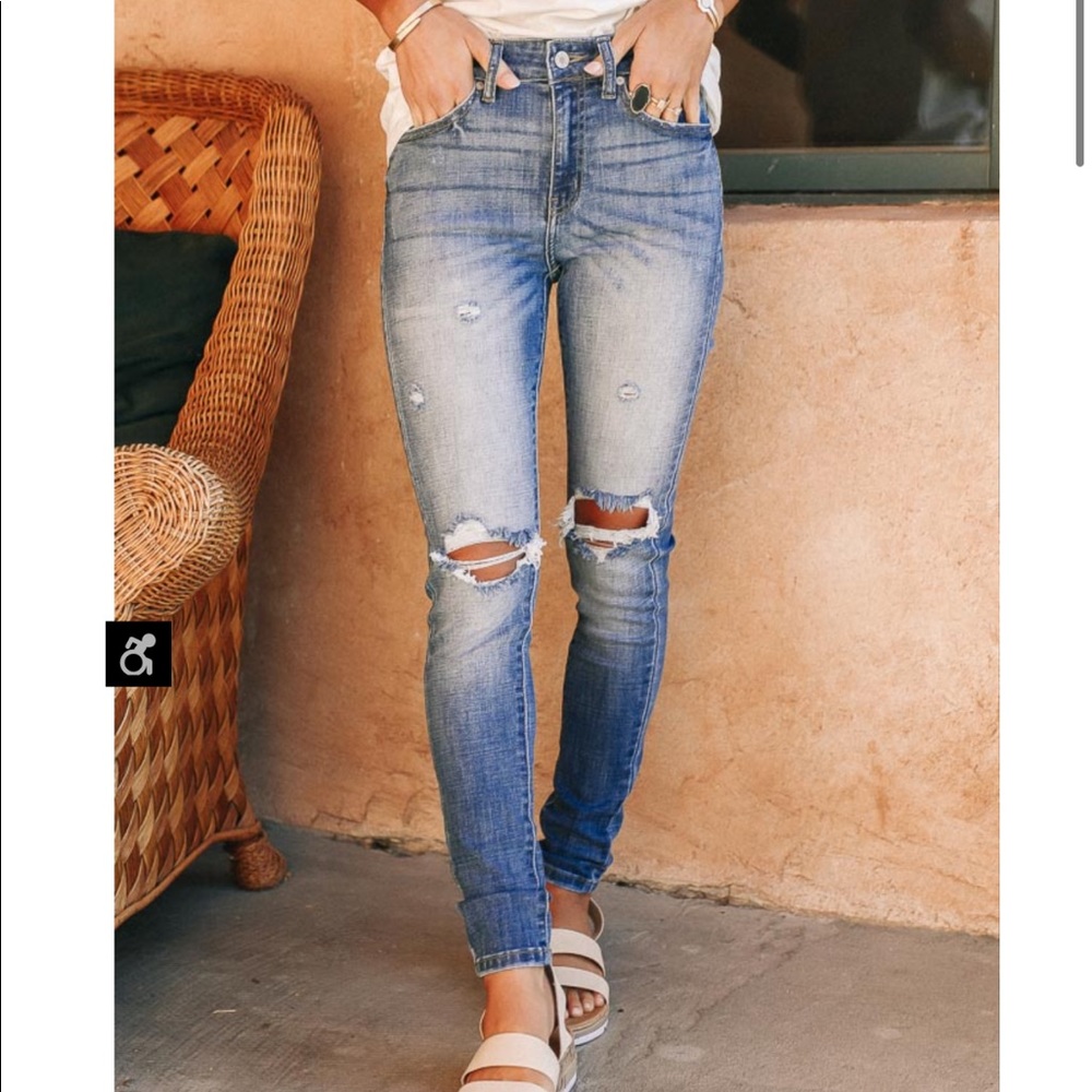 KanCan Distressed Skinny Jeans